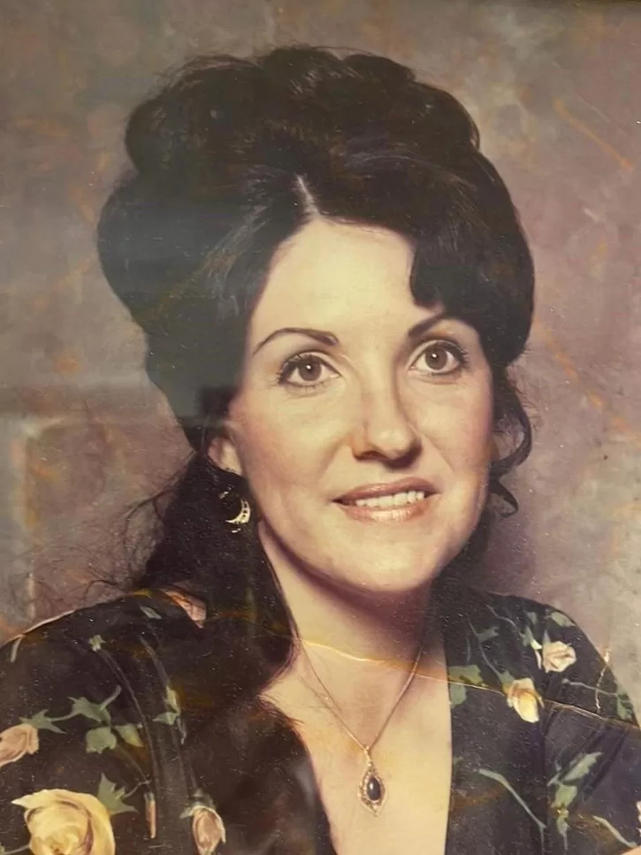 WEB-Laura-Cook