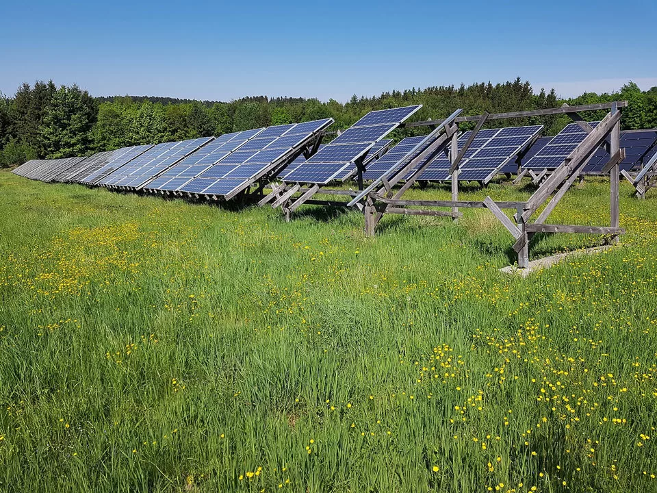 WEB-Solar-Field