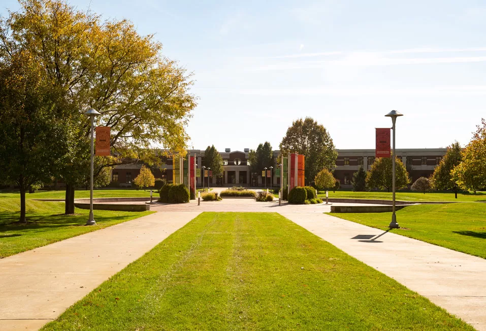 WEB-Alumni-Plaza
