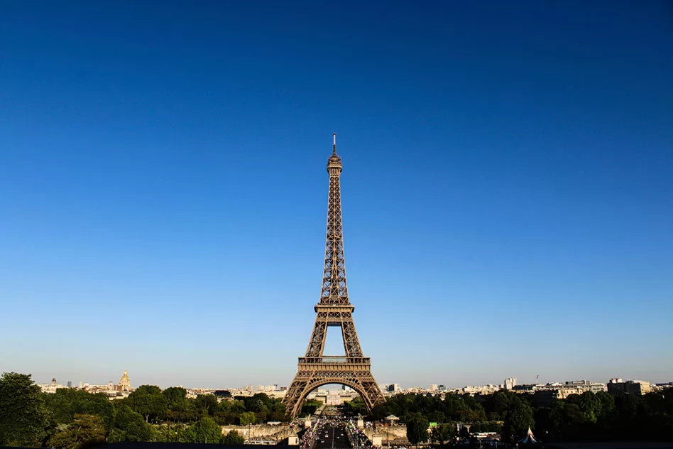 WEB-Earth-Talk-Paris