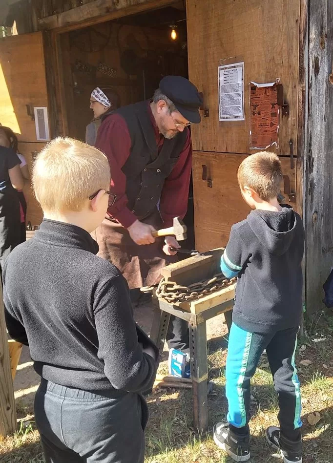 WEB-HenryBlacksmith