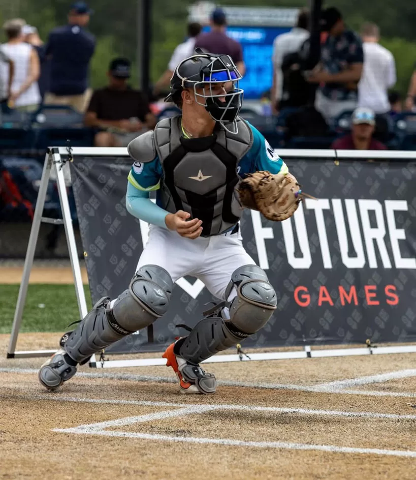 WEB-Cale-FG-Catching